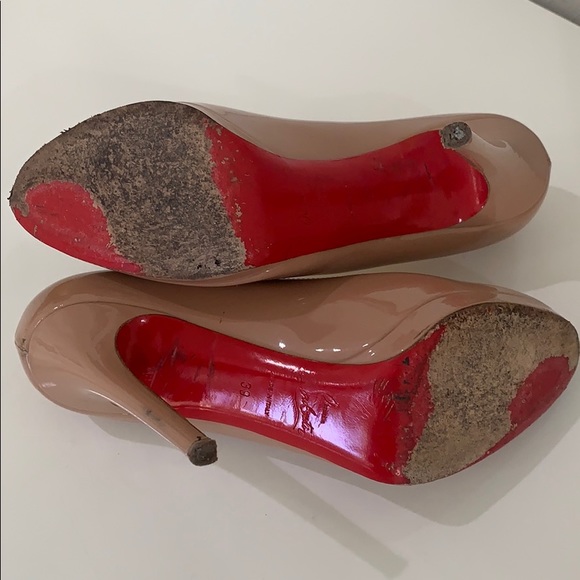 Christian Louboutin Nude Pump and Koko clutch - Picture 8 of 16